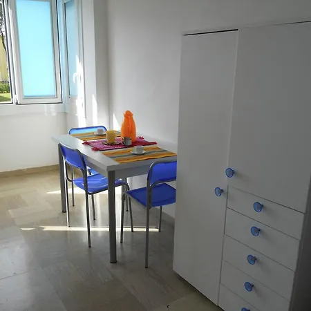 Peony B Apartament *